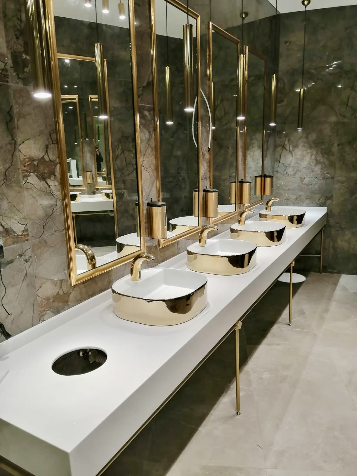 CORIAN BANYO & WC TASARIMLARI